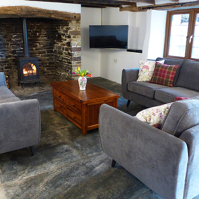 Middle West Curry Farmhouse